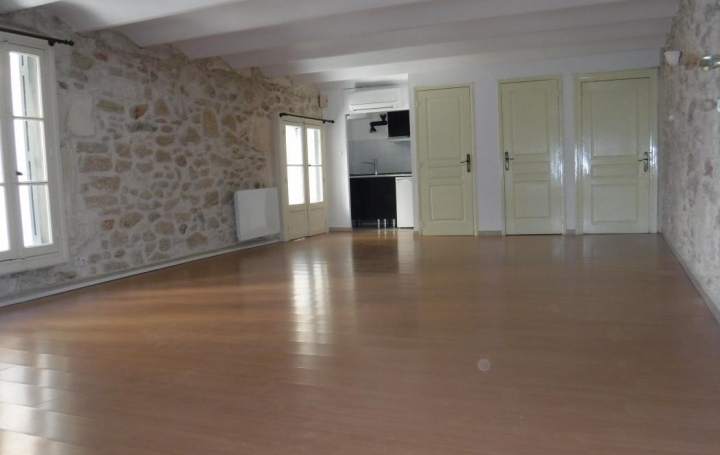 Appartement P2   MONTPELLIER  63 m2 828 € 