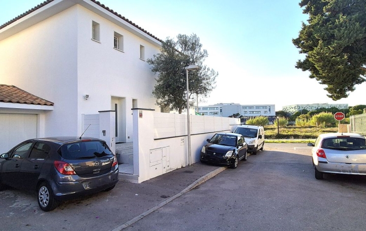 Villa   MONTPELLIER  109 m2 410 000 € 